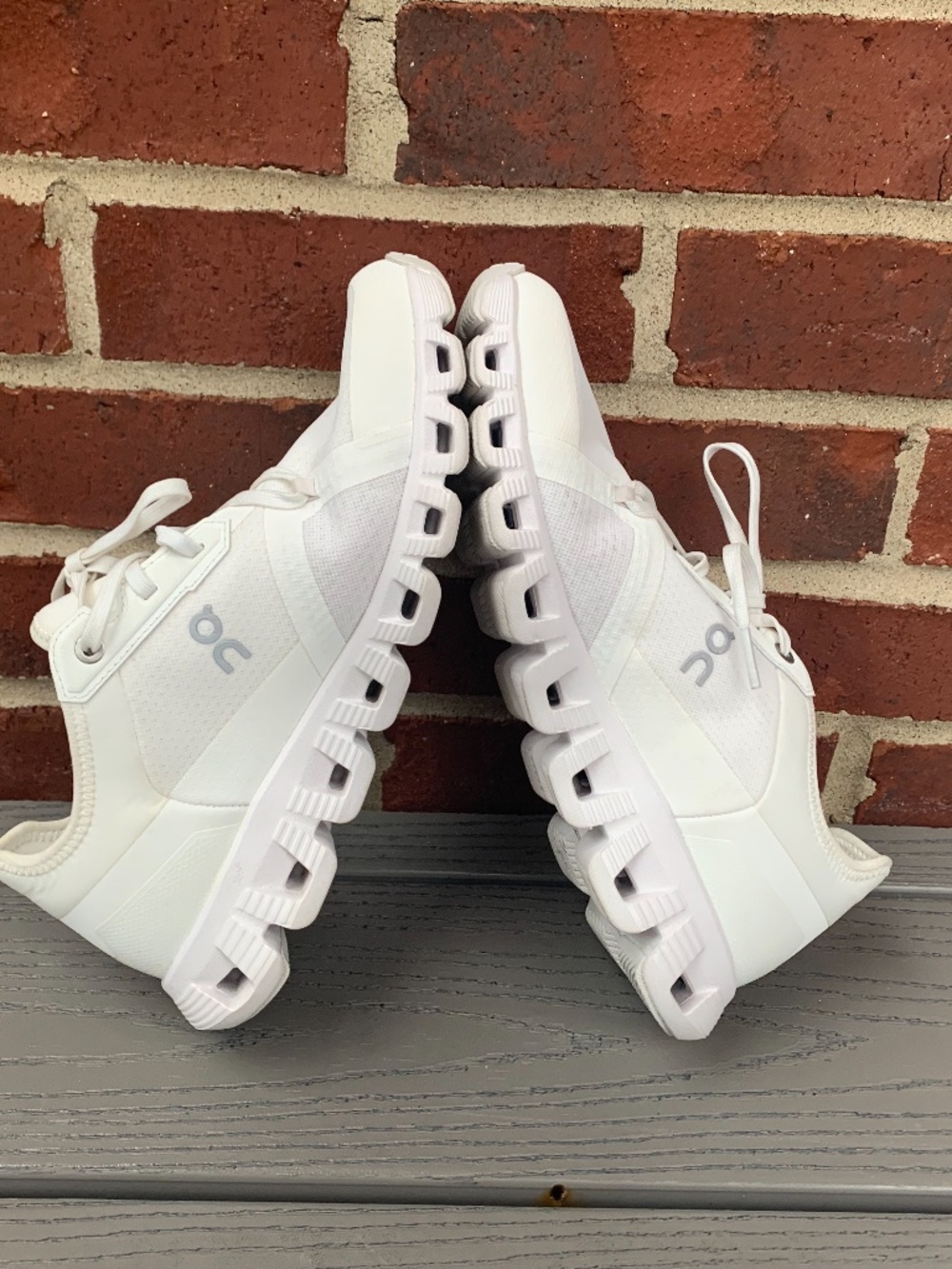 On Running Cloud X Sneakers - Picture 7 of 11